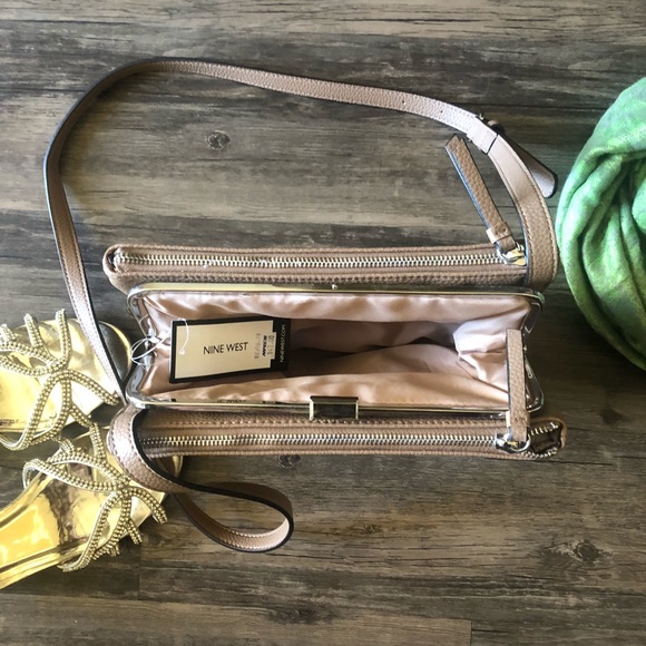 Nine West Crossbody/Shoulder Bag - Picture 4 of 6